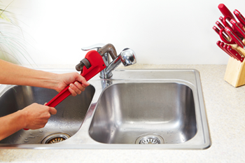 Get Fast Plumbing Service For Your Clogged Kitchen Drain In