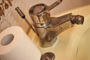 old faucet with rust