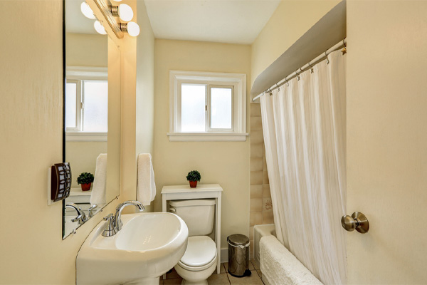 image of upstairs bathroom in easton pa with low water pressure