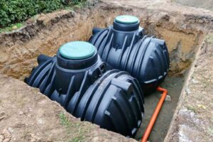 image of a water storage tank for well system